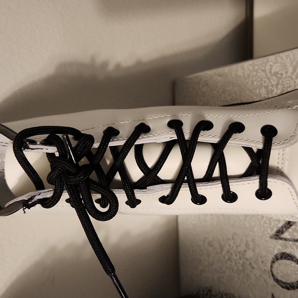 DR. MARTEN'S 1460 BOOTS SMOOTH LEATHER Women's White Boots Size 10. - Picture 2 of 12